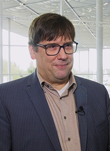 Experteninterview Prof. Fuchs zu thorakale Tumoren für Fach vom DGP 2023
